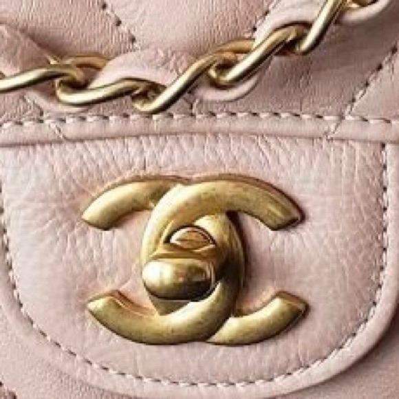 ❌ Chanel Medium Classic Flap - Picture 5 of 16